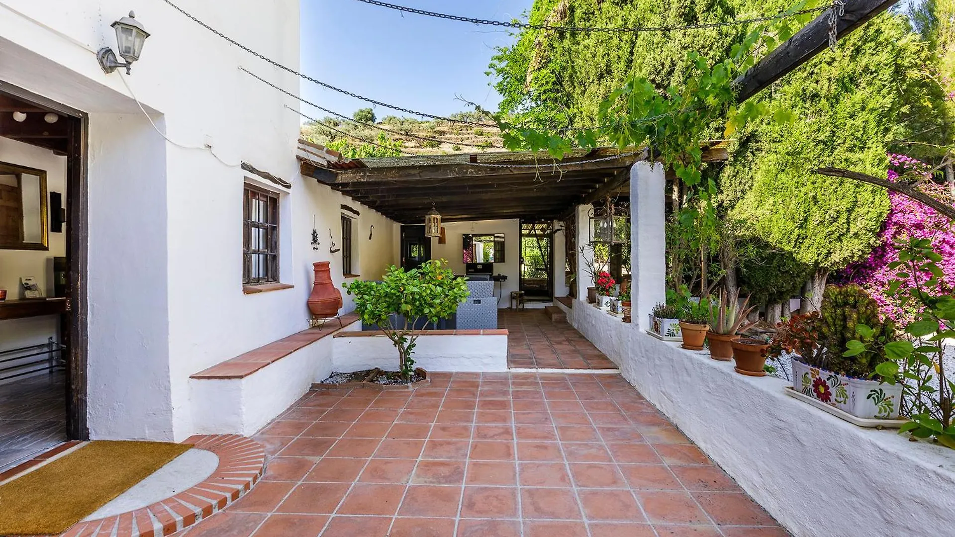 Finca El Capricho Компета Вилла