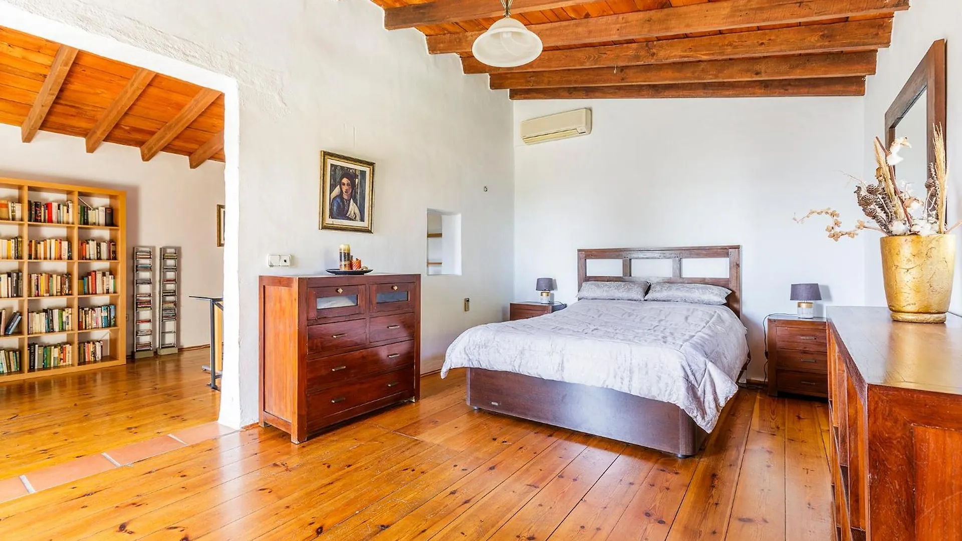 Finca El Capricho Компета 0*,  Испания